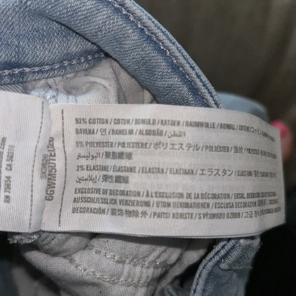 HOLISTER Low Rise Boot Cut Mild Distress Light Wash Jeans Junior Size 5R - 27x33 - Picture 10 of 10